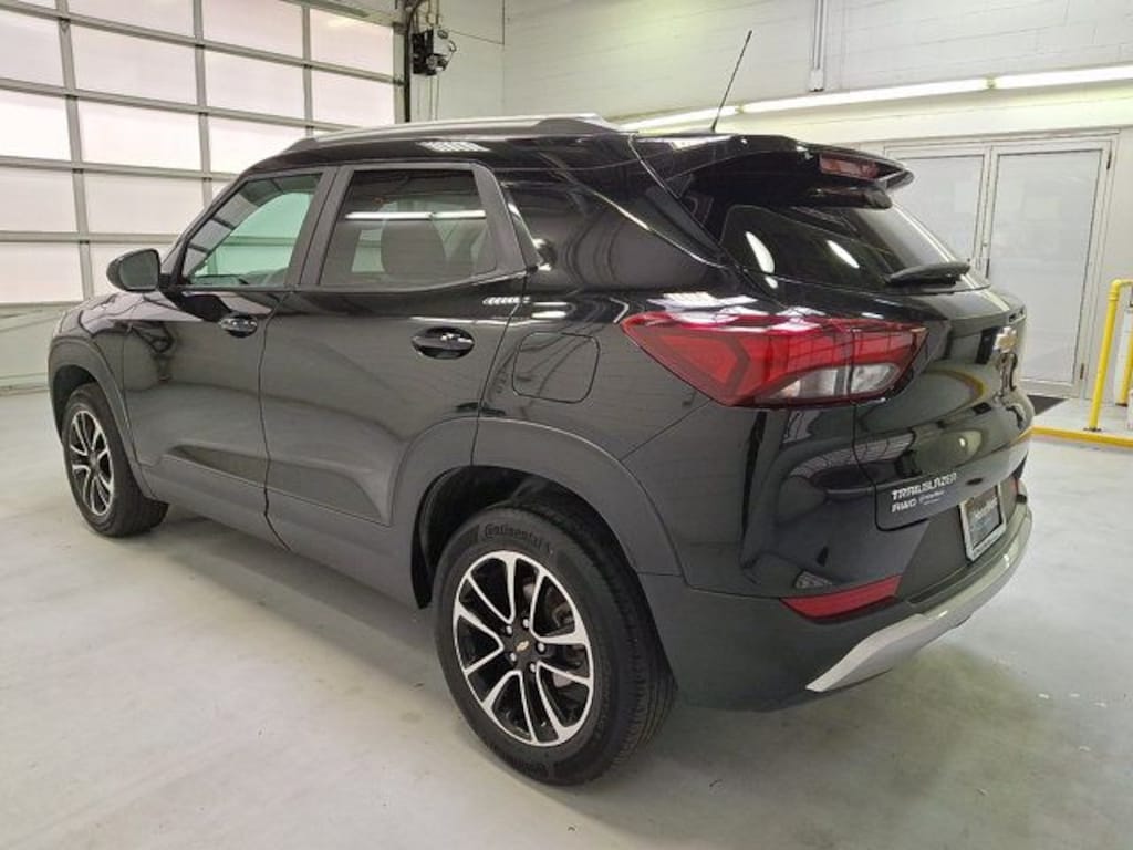 Used 2025 Chevrolet Trailblazer LT SUV