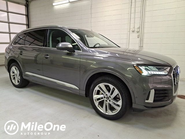 2023 Audi Q7 Premium Plus