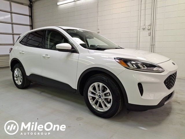 2020 Ford Escape SE's photo