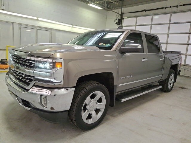 2017 Chevrolet Silverado 1500 LTZ photo 3