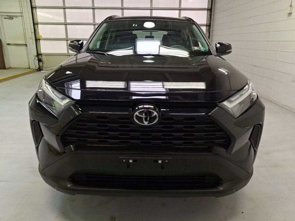 Used 2025 Toyota RAV4 XLE SUV