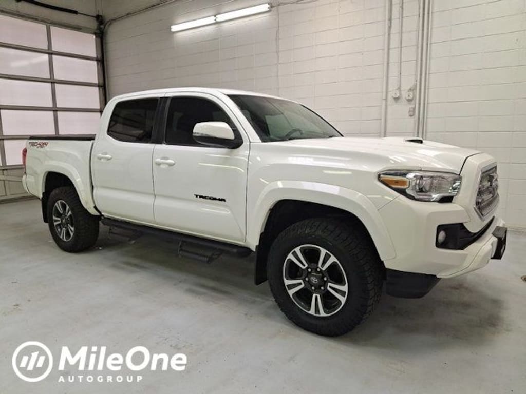 Used 2017 Toyota Tacoma TRD Sport Truck