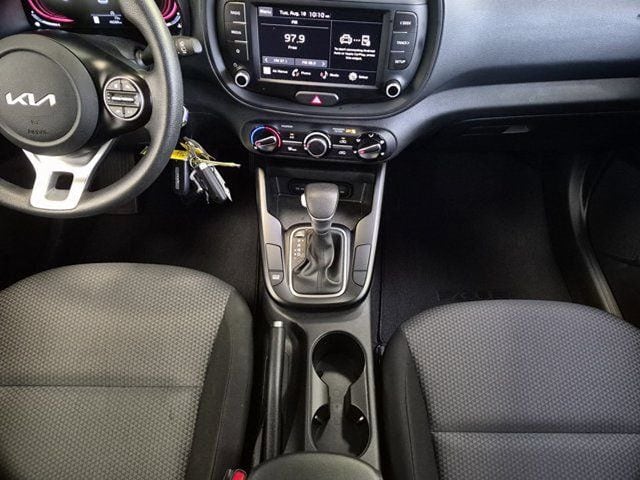 Photo 13