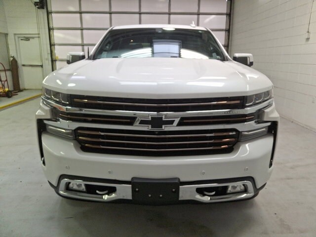 2020 Chevrolet Silverado 1500 High Country photo 2