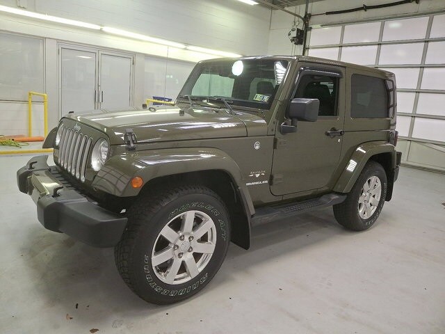 2016 Jeep Wrangler Sahara photo 3
