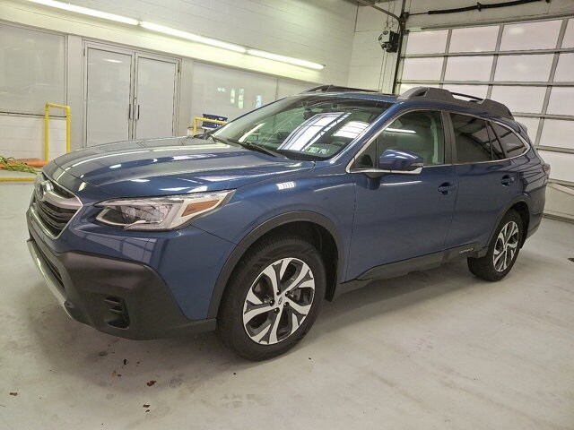 2022 Subaru Outback Limited photo 3