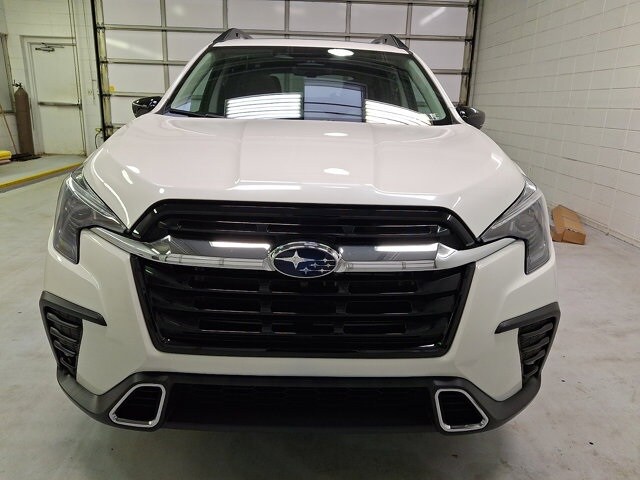 2024 Subaru Ascent Touring photo 2