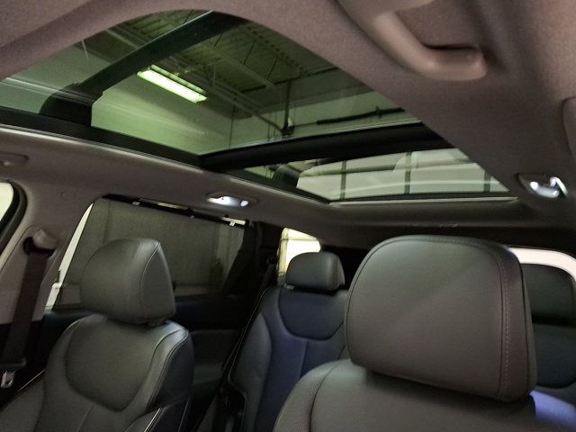 2023 Hyundai Santa Fe Limited - Photo 14
