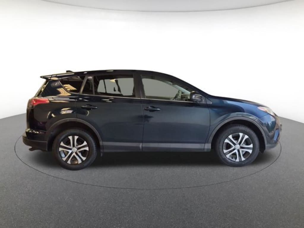 Used 2018 Toyota RAV4 LE SUV