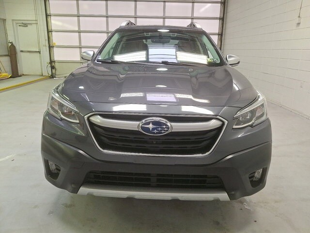 2021 Subaru Outback Touring photo 2