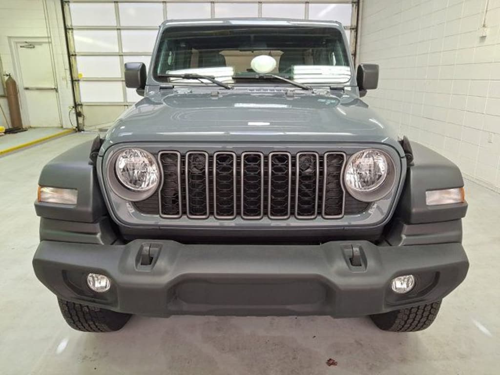 Used 2025 Jeep Wrangler Sport SUV