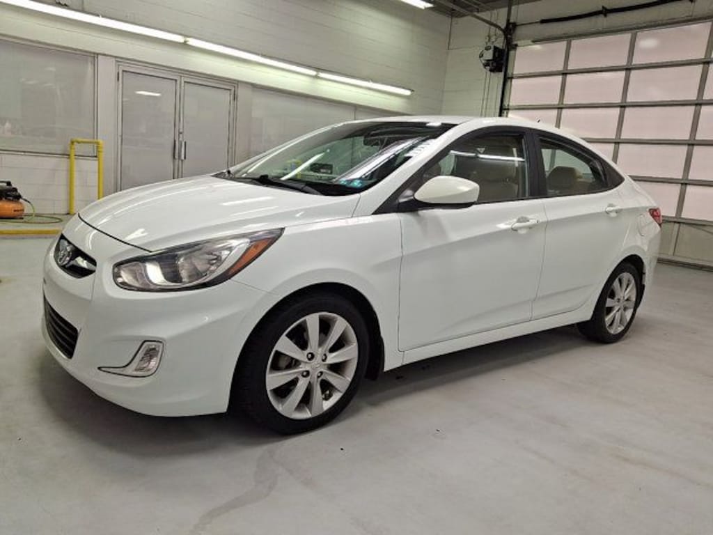 Used 2013 Hyundai Accent GLS Sedan
