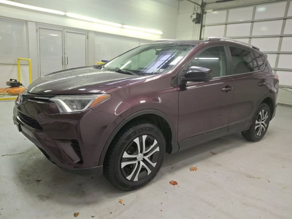 Used 2016 Toyota RAV4 LE SUV