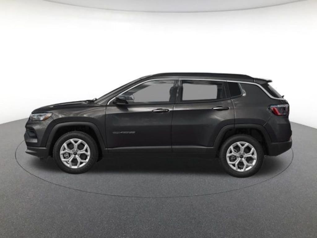Used 2025 Jeep Compass Latitude SUV