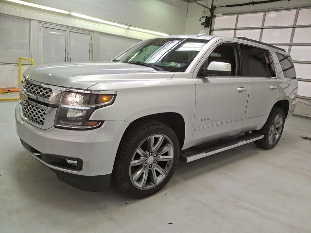 2019 Chevrolet Tahoe LT photo 3