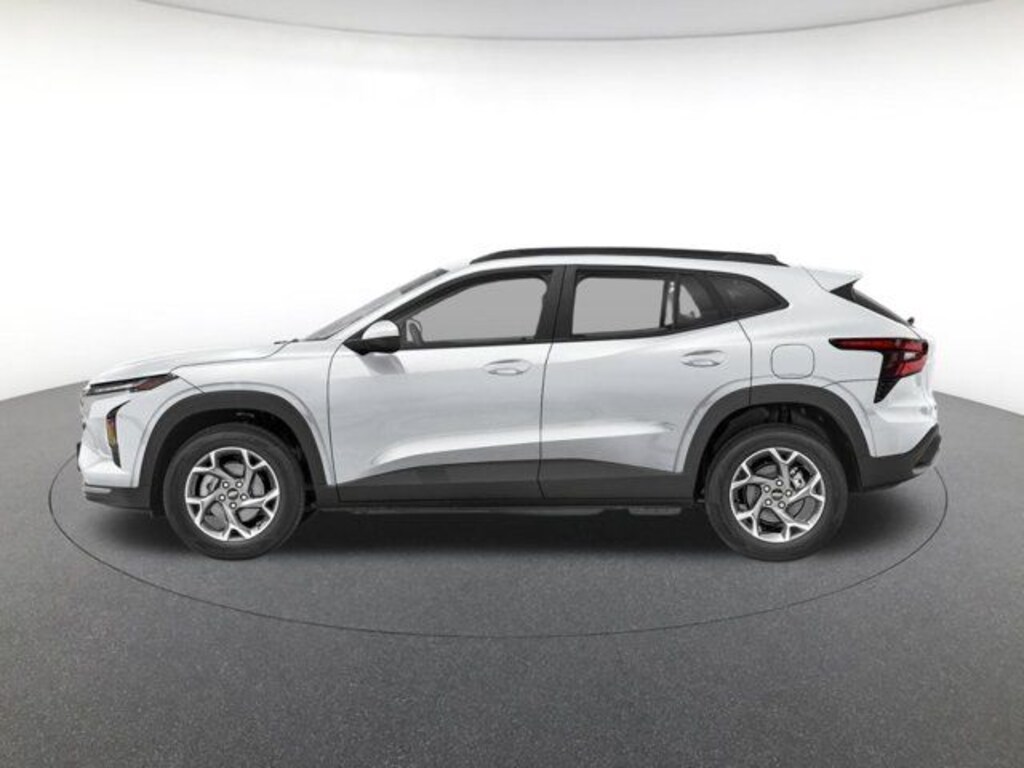Used 2025 Chevrolet Trax LT SUV