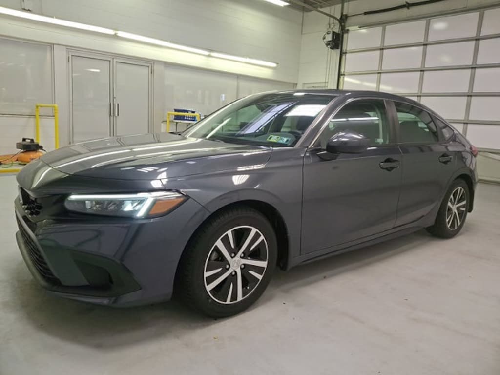 Used 2023 Honda Civic LX Hatchback