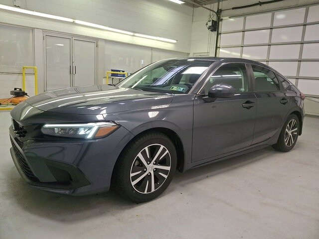 2023 Honda Civic LX Hatchback photo 3