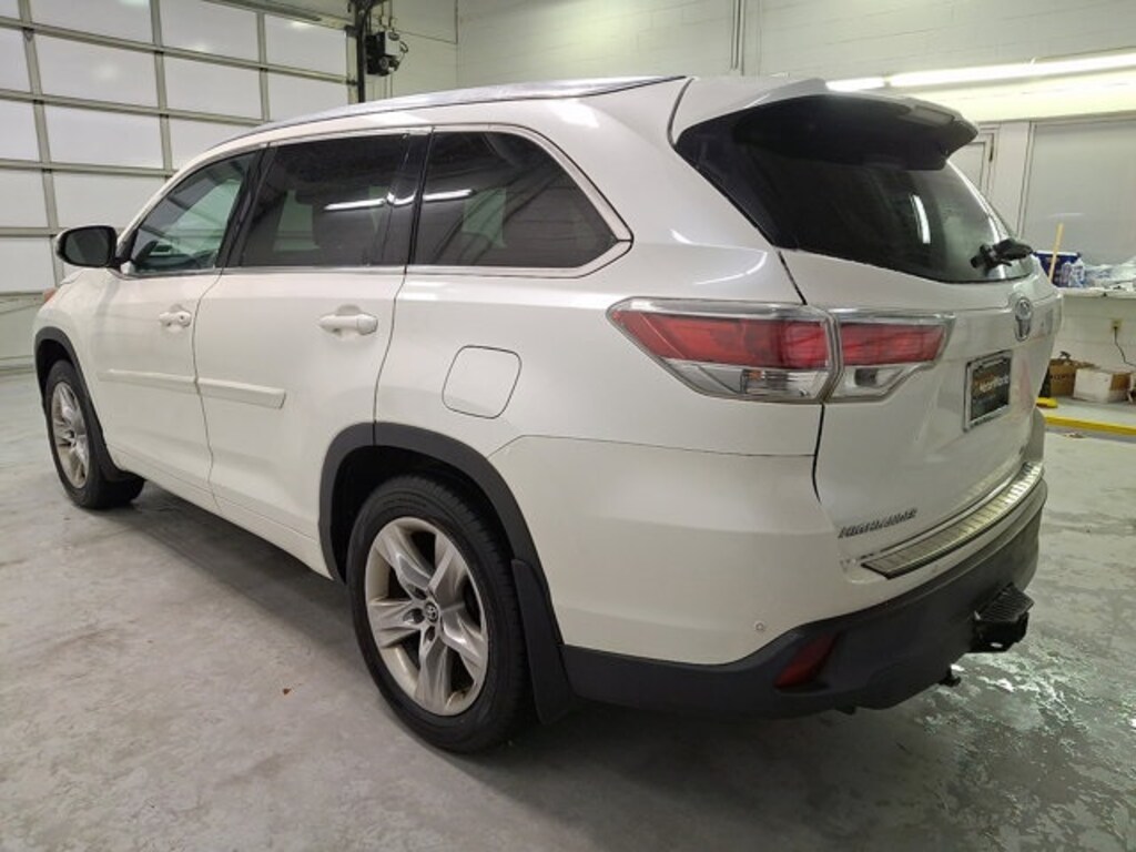 Used 2016 Toyota Highlander Limited SUV
