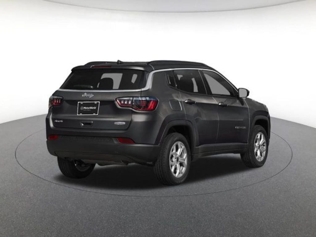 Used 2025 Jeep Compass Latitude SUV