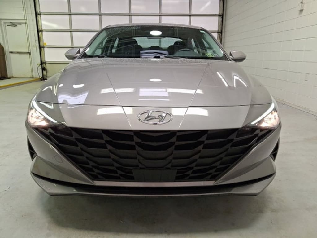 Used 2023 Hyundai Elantra SEL Sedan