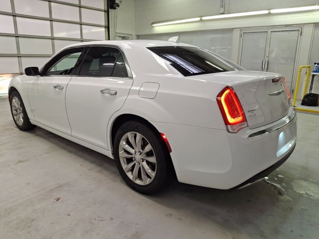 Used 2019 Chrysler 300 Limited Sedan