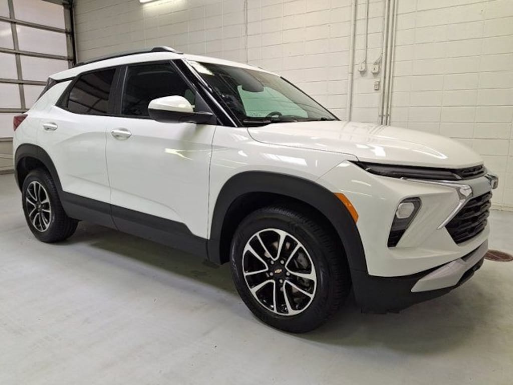 Used 2025 Chevrolet Trailblazer LT SUV