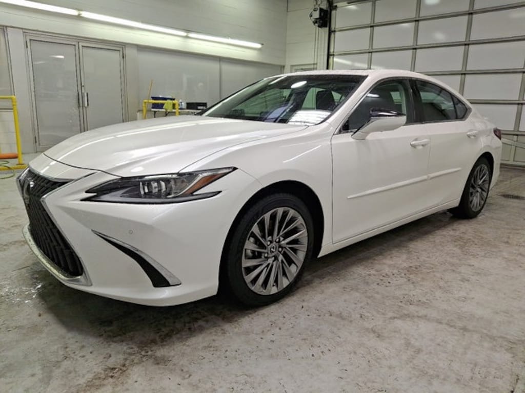 Used 2024 Lexus ES 350 Luxury Sedan