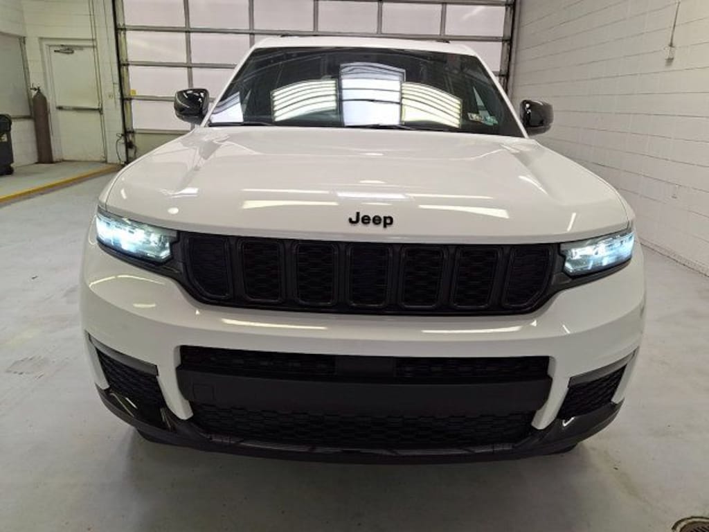 Used 2024 Jeep Grand Cherokee L Limited SUV