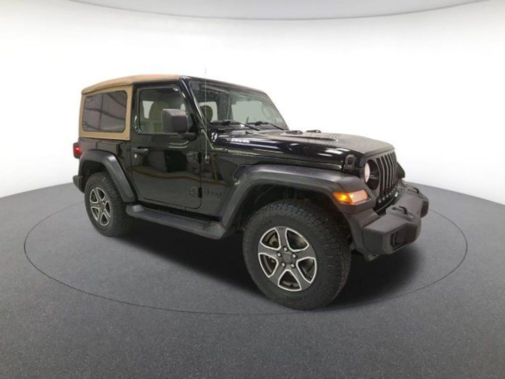 Used 2020 Jeep Wrangler Black & Tan SUV