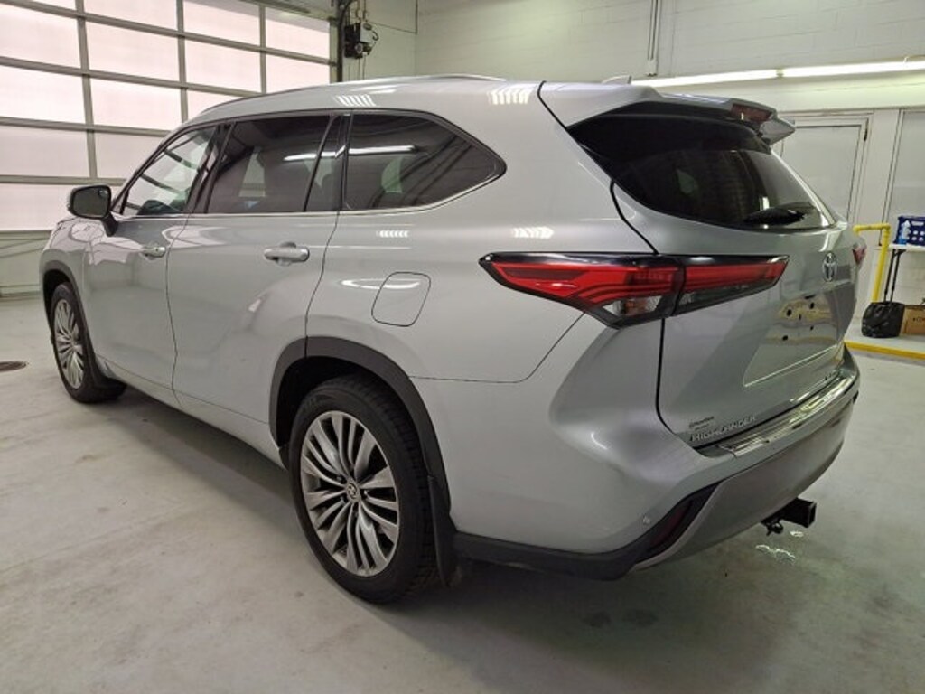 Used 2022 Toyota Highlander Platinum SUV