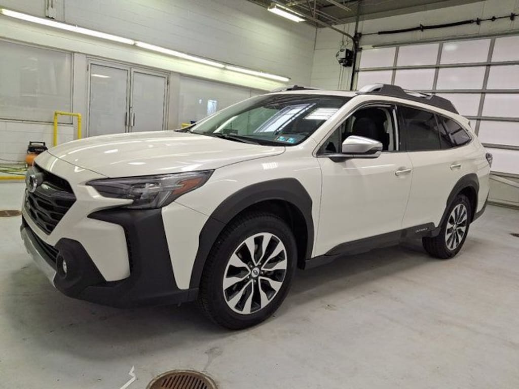 Used 2023 Subaru Outback Touring SUV