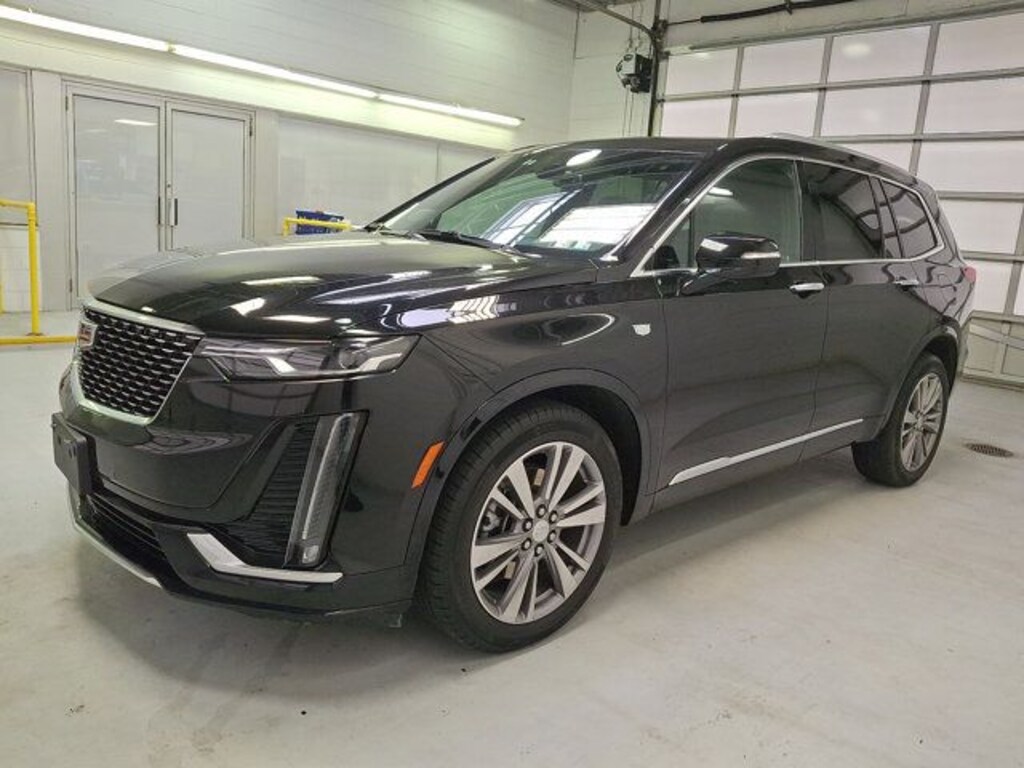 Used 2025 CADILLAC XT6 Premium Luxury SUV