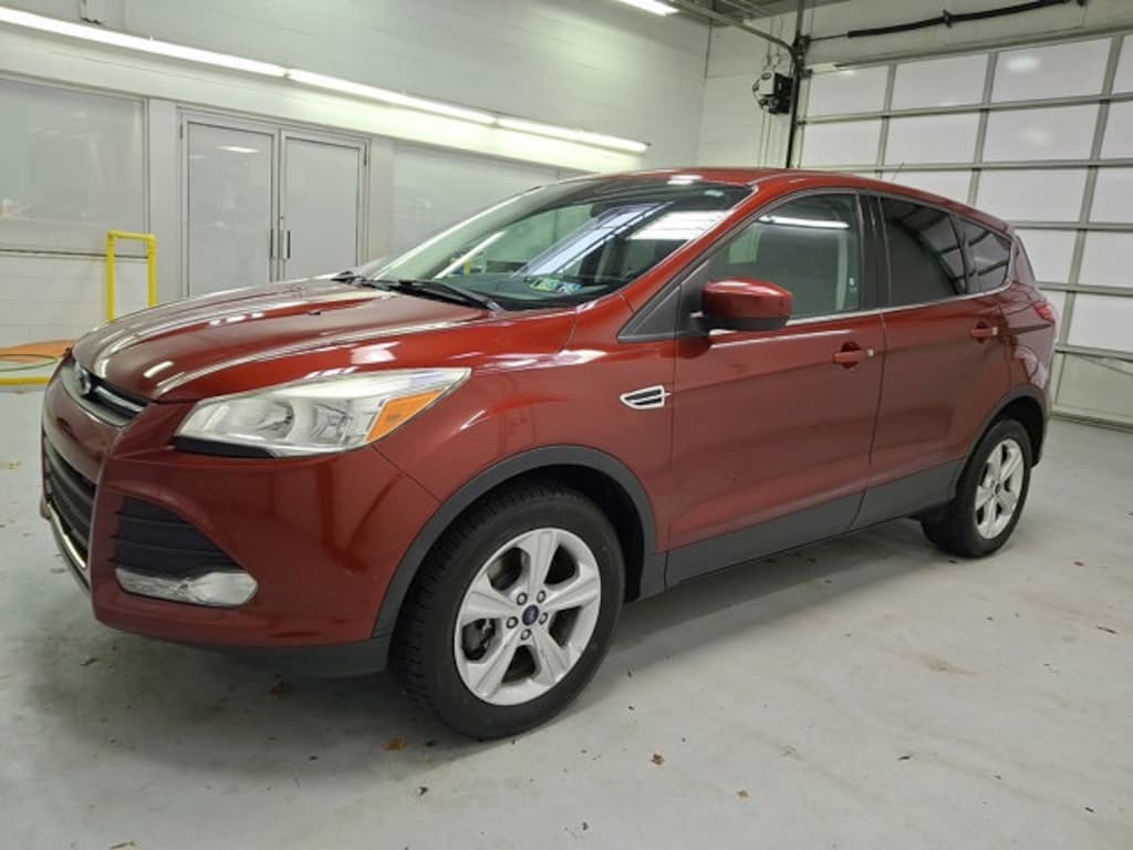Used 2016 Ford Escape SE SUV