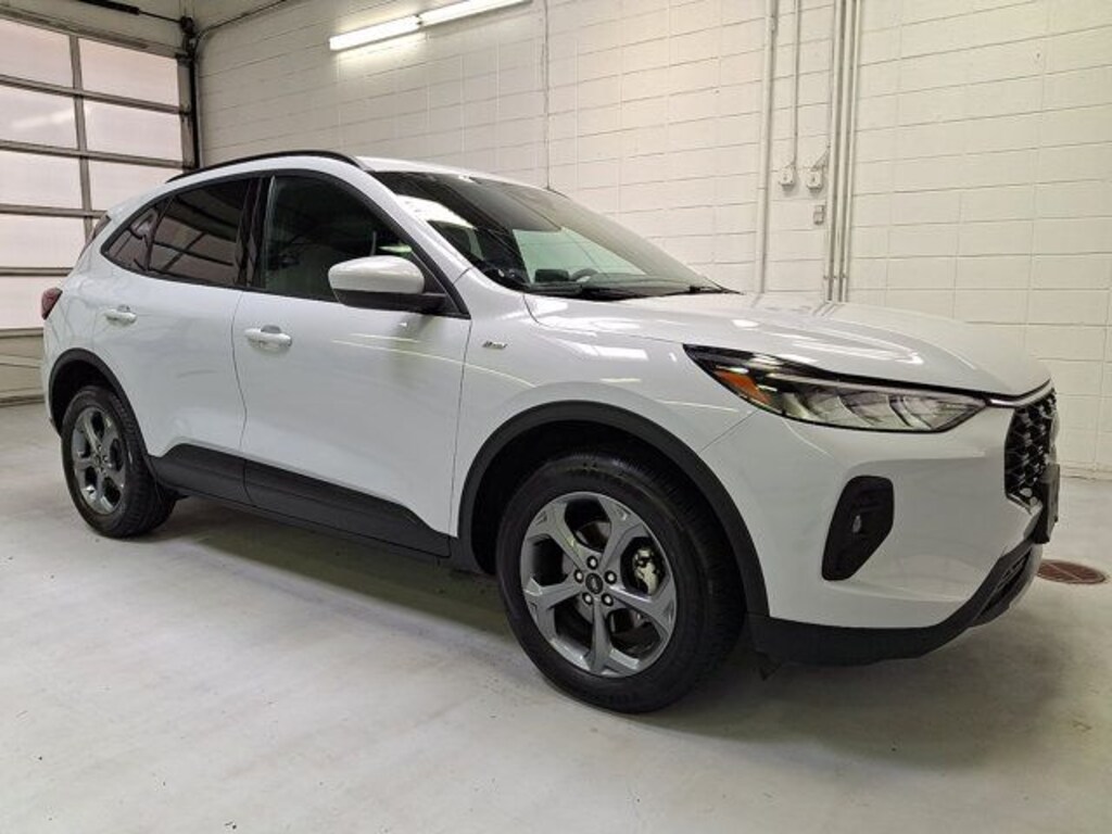 Used 2025 Ford Escape ST-Line Select SUV