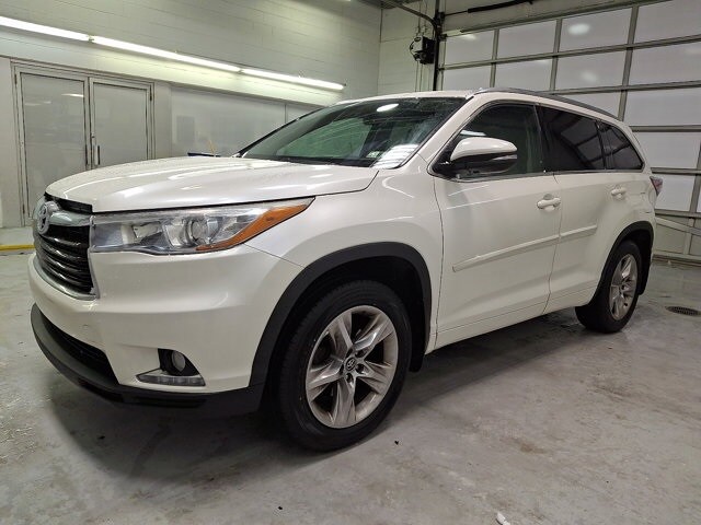 2016 Toyota Highlander Limited photo 3
