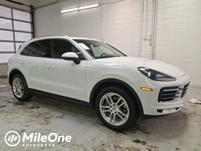2023 Porsche Cayenne Base