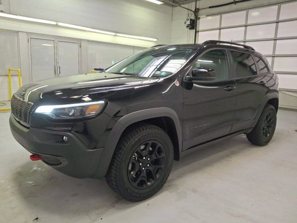 Used 2022 Jeep Cherokee Trailhawk SUV