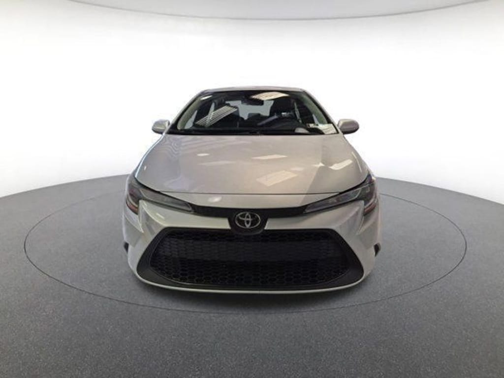 Used 2021 Toyota Corolla LE Sedan