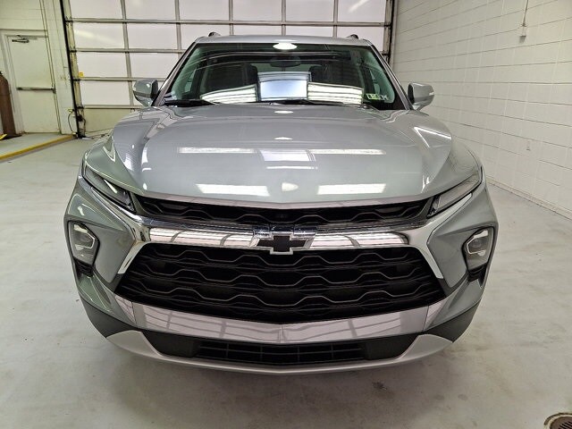2023 Chevrolet Blazer 3LT photo 2