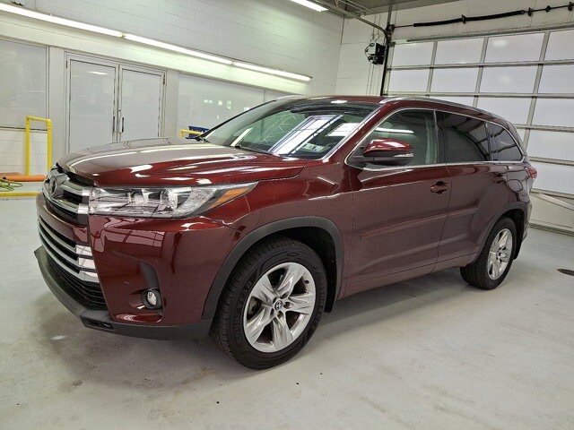 2019 Toyota Highlander Limited photo 3