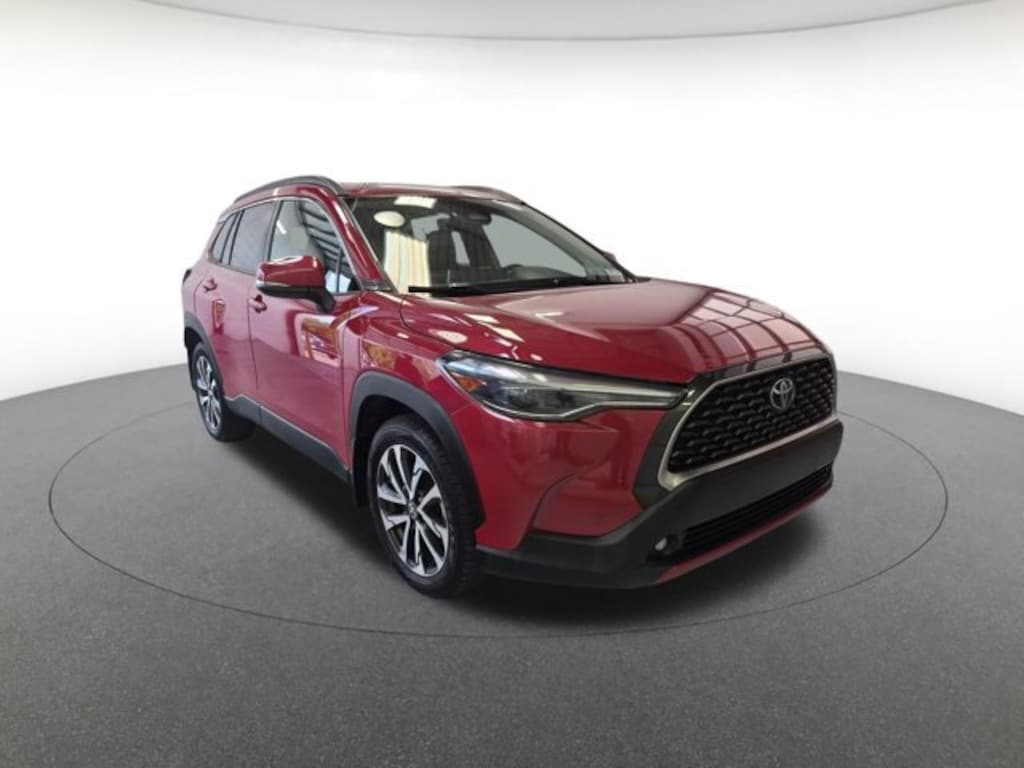 Used 2023 Toyota Corolla Cross XLE SUV