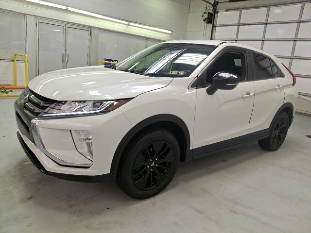 2019 Mitsubishi Eclipse Cross LE photo 3