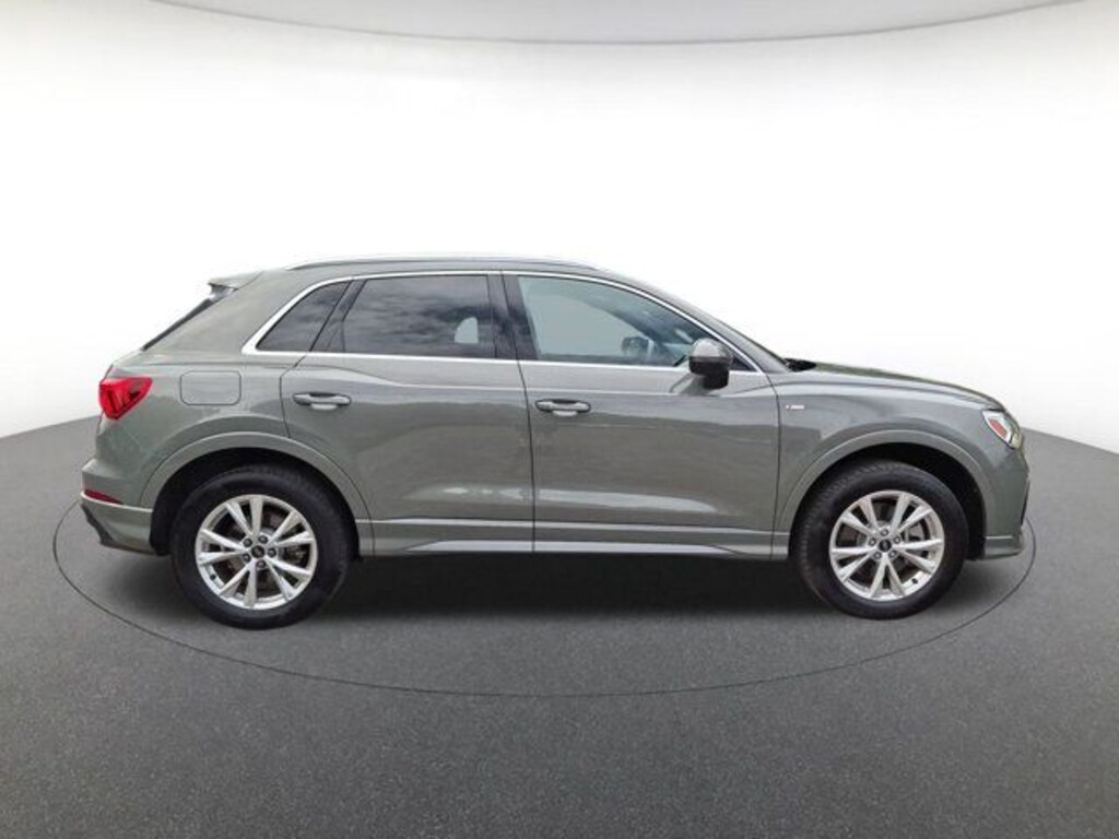 Used 2024 Audi Q3 Premium SUV