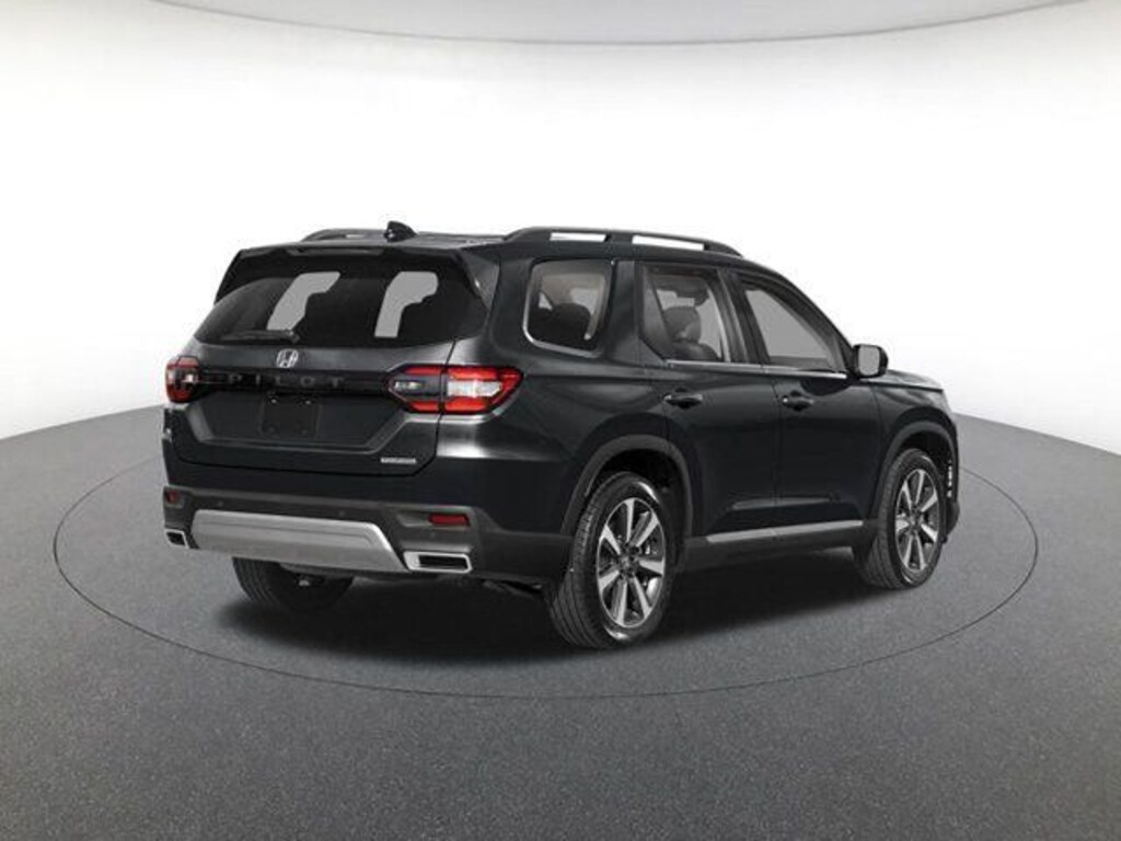 Used 2024 Honda Pilot Touring SUV