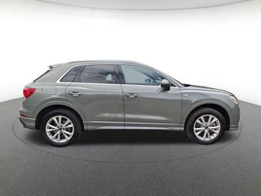 Used 2024 Audi Q3 Premium SUV
