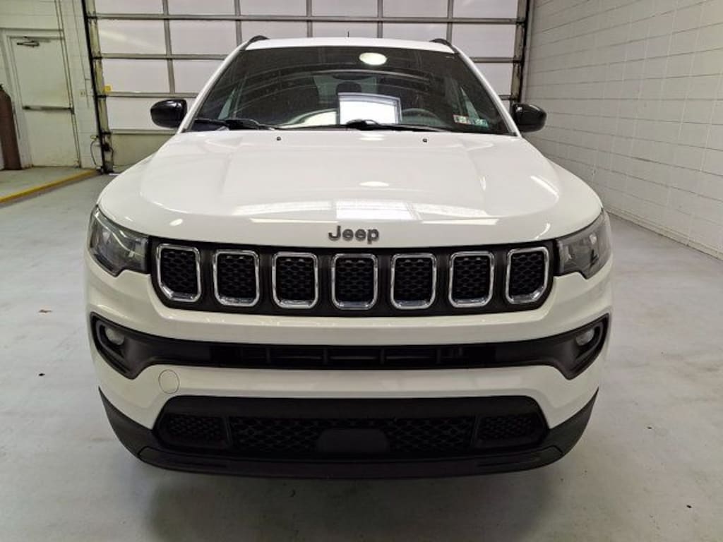 Used 2023 Jeep Compass Latitude Lux SUV