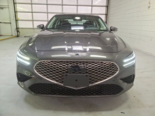 2023 Genesis G70 2.0T photo 2