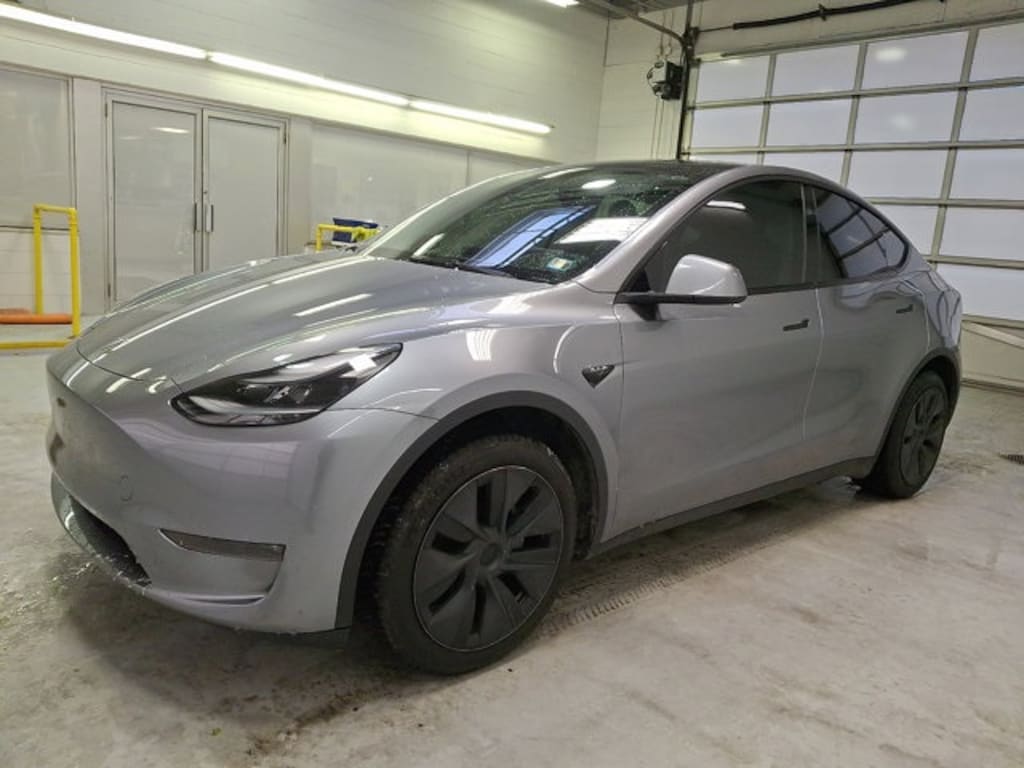 Used 2025 Tesla Model Y Long Range SUV