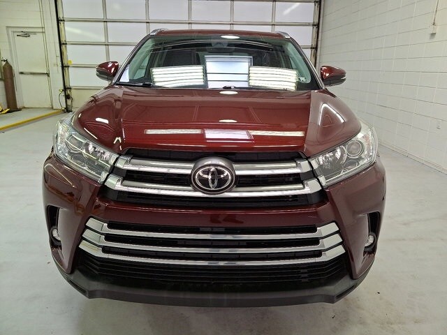 2019 Toyota Highlander Limited photo 2